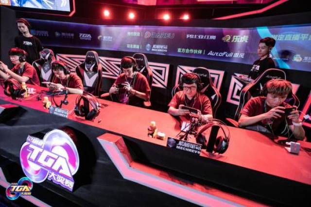 員的拼搏精 員的拼搏精