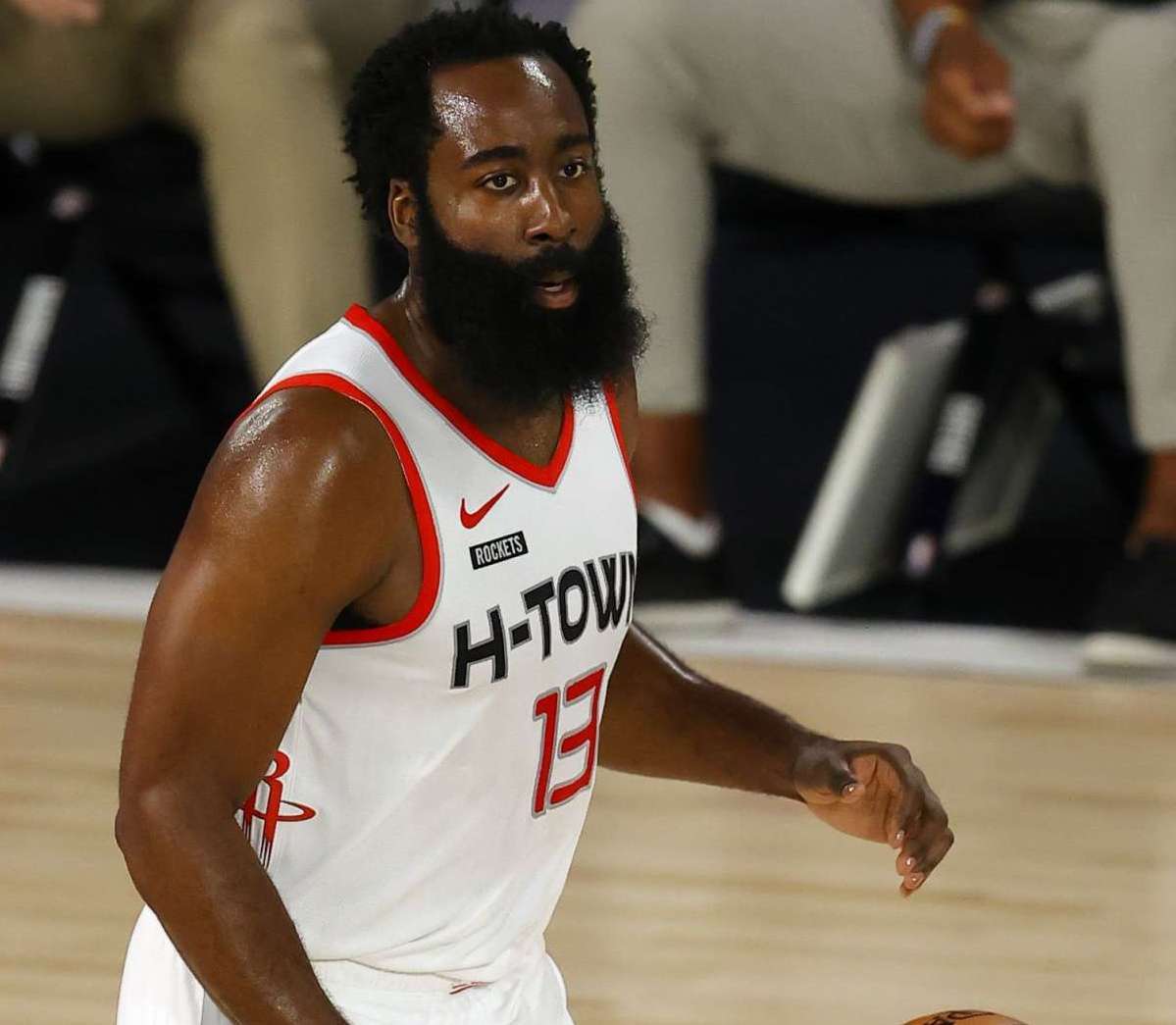 其中冬季尤 其中冬季尤